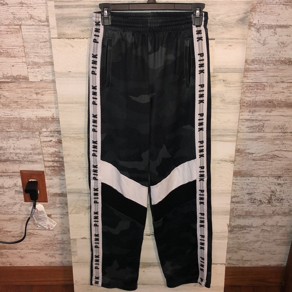 Victoria's Secret PINK camo track pants sweatpants size XS Black camo sweatpants
